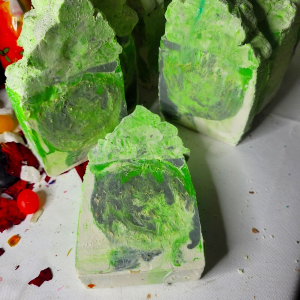 2 patchouli scented with loofah soap bars - Picture 7 of 16